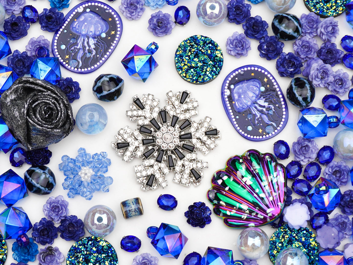 JP0546.ラグジュアリー：深海の水母